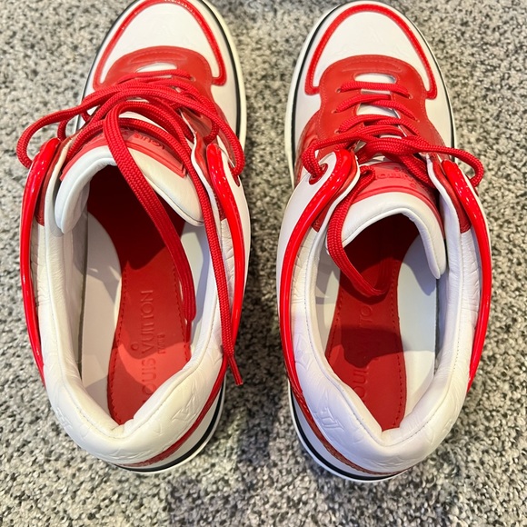 Authentic Louis Vuitton men’s trainer - Picture 4 of 5